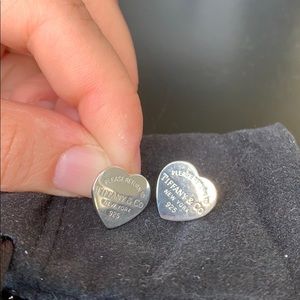 Tiffany rare & retired medium heart tag earrings!